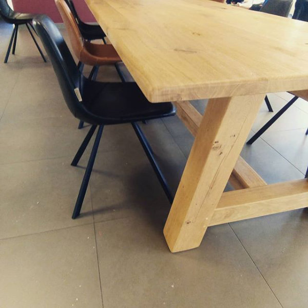 T_145b volhouten designtafels