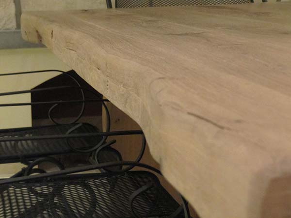 monumentale-eettafel-organische-tafelrand