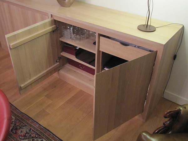 design-strakke-massieve-kastdeuren