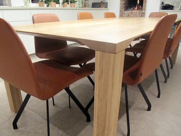 tafel-eiken-T1049c